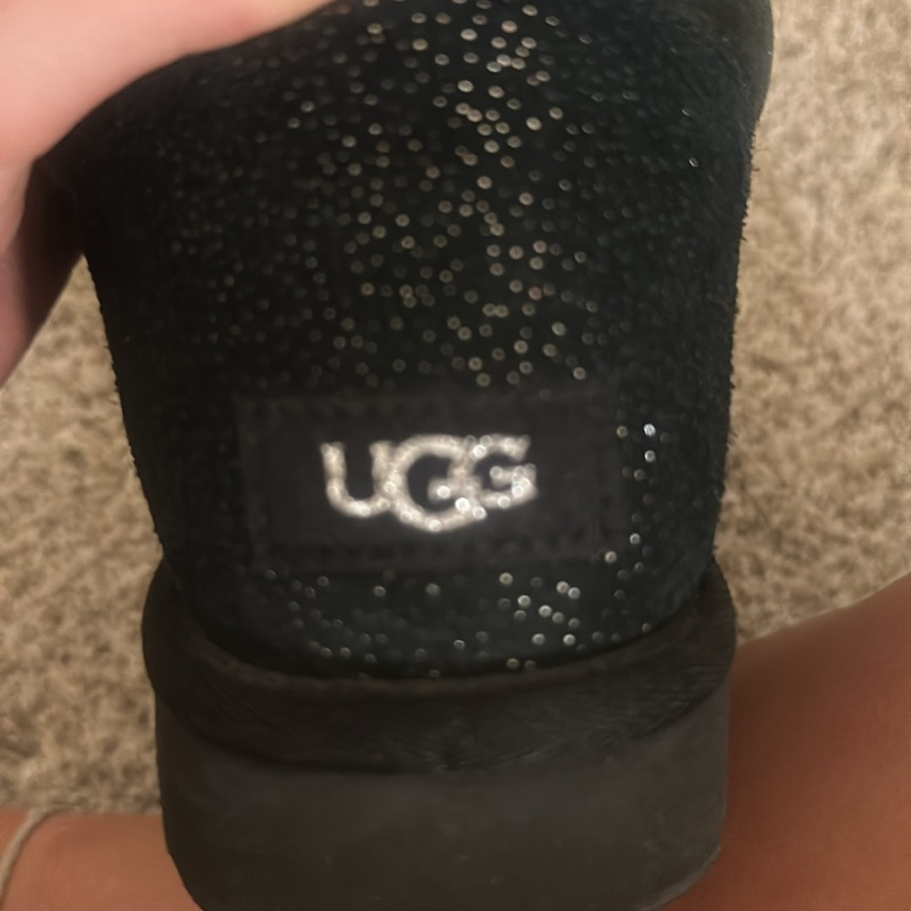 Ugg Mini - image 3